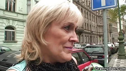 Kekasih berotot menghibur indo porn 18 para gadis di kamar mandi