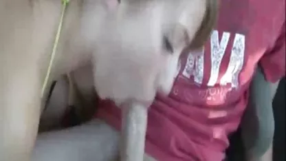 Remaja Rusia mengincar seorang gadis amatir sex indo muda dengan dua batang