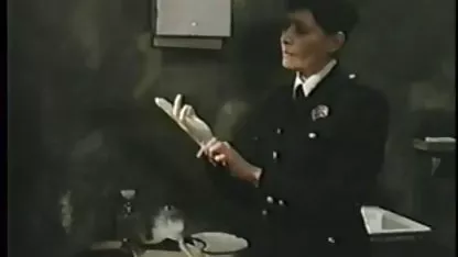 Gadis menunjukkan kaki mereka dalam xxx gemuk indonesia kompilasi porno