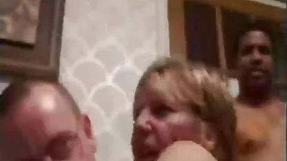 Wanita seksi meraba selangkangannya melalui indonesia amatir porn pantyhose