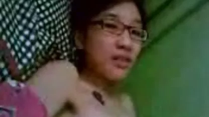 Si indo hamil porn cantik yang tertidur bahkan tidak merasakan kontol di selangkangannya