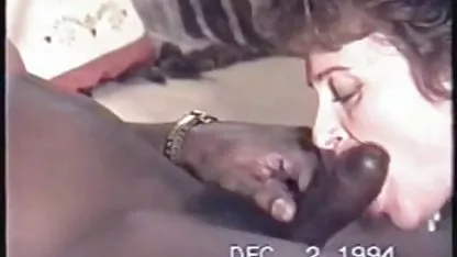 Seorang gadis dengan keledai cantik mengunyah semua pembantu indo xxx lubang