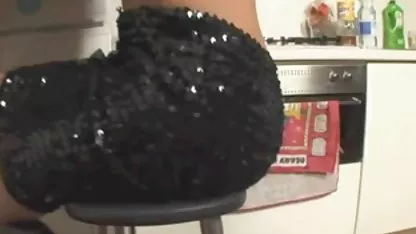 Macho sek indo xxx brutal merobek rambut merah dengan kanker di sofa perak