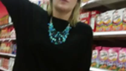 Tamu yang tidak disengaja xxx indo karaoke tidak menolak kenyamanan tempat tidur