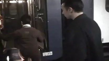 Binaragawan dewasa menunjukkan kelentit dan otot yang besar hd porn indo