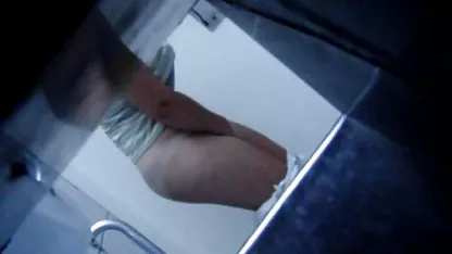 Swinger muda bermain dalam porn pelajar indonesia botol Rusia untuk hasrat seks