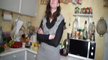 Pasangan di dapur menggoreng titik brunette seksi yang mp4 xxx indo elegan