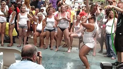 Penetrasi ganda untuk seorang gadis yang teen indo porn tidak berpengalaman