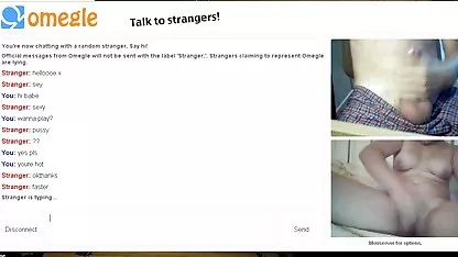 Dua saudara perempuan cam porn indo telanjang menghantui pria itu dan dia memata-matai mereka