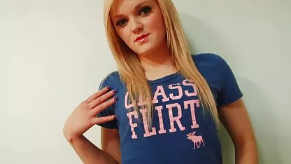 Kakek tua mengeringkan Shmaru indonesia xxx artis muda