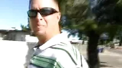 Esther dihukum dengan cambukan besar pada vaginanya yang dicukur xxx indo tube