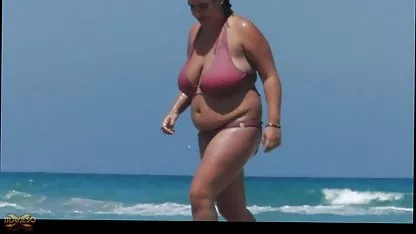 Gadis Rusia dengan celana ketat hitam menggoda seorang teman indonesia selingkuh xxx