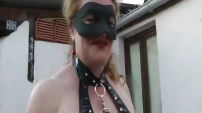 Pengusaha dengan payudara sex mp4 indo besar tidak keberatan mendapatkan fucked