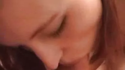 Nicole melepas celana pendek dan web porn indo mulai meraba-raba vagina