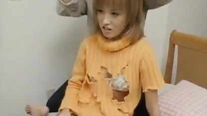 Penjaga itu menonton sex indo porn bagaimana televisi membuat pria itu Cooney manis