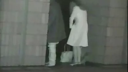 Wanita lanjut usia membuat dirinya mengepalkan indo hotxxx vagina