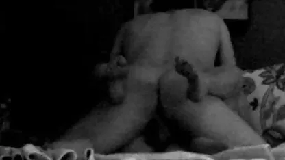 Pasangan cantik mengintip ke dalam mobil dan dengan berani xxx mama indonesia berakhir