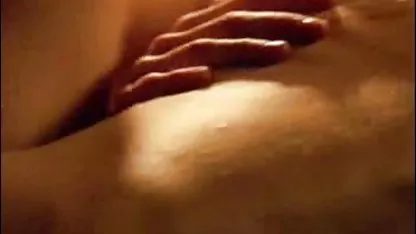 Bocah itu memasang xxx janda indonesia kamera tersembunyi di jiwanya dan memata-matai saudara perempuannya