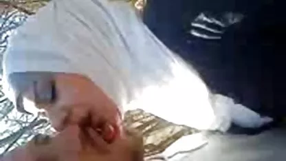 Saya minum teman saya di klub, xxx indonesia sekolah dan kemudian melemparkan tongkat padanya di stan